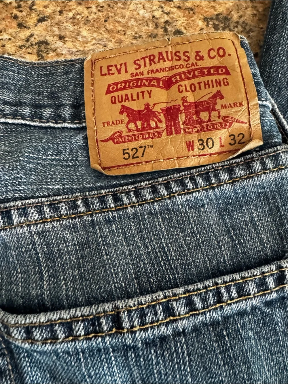 Levi's 527 Jeans Mens 30x32 Blue Slim Bootcut Stretch Denim Medium Wash Distress